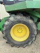 John Deere 6620 Turbo combine