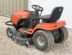 Husqvarna YTH1542XP riding mower