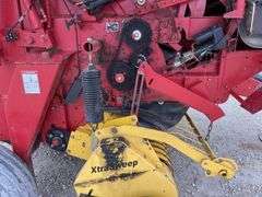 New Holland BR780 round baler