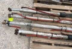 2 electric drive hydraulic pumps w/ tank & cylinders
