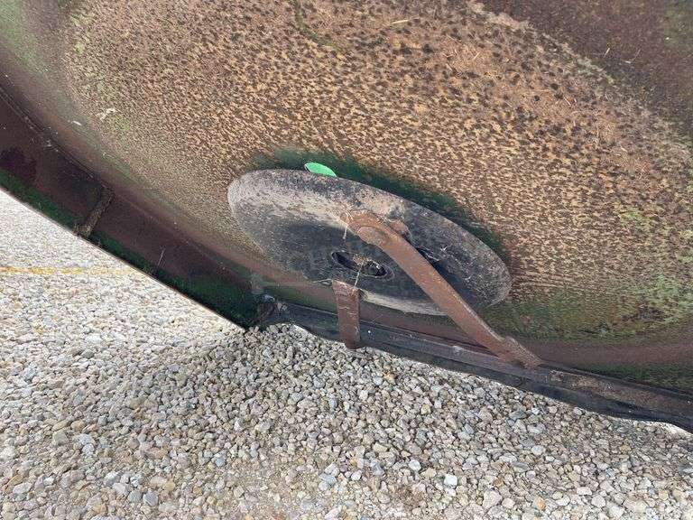 Frontier RC2072 6' 3-point brush hog, from the estate of Dr. Ken Buchmann