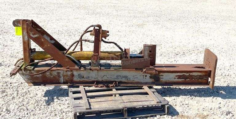 Homemade hydraulic log splitter
