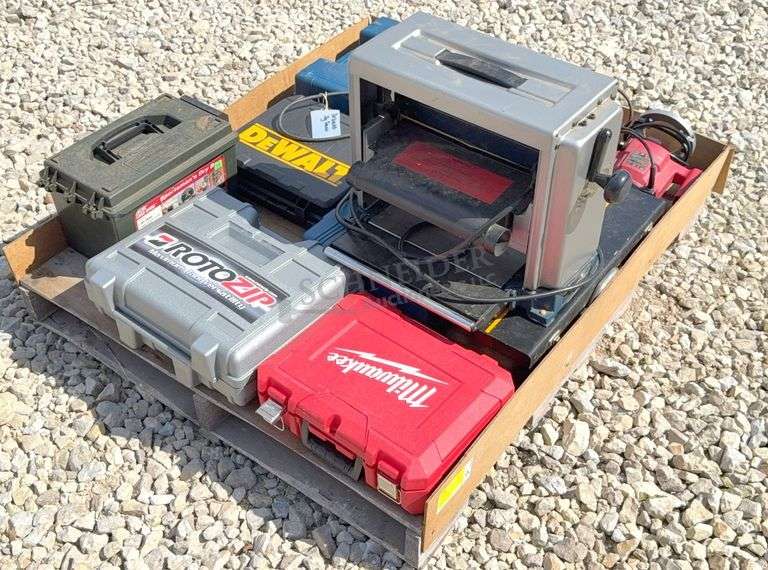 Group of corded electric tools