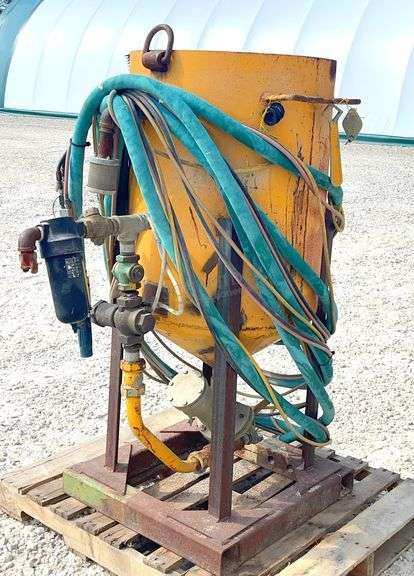 Large Clemco sand blaster