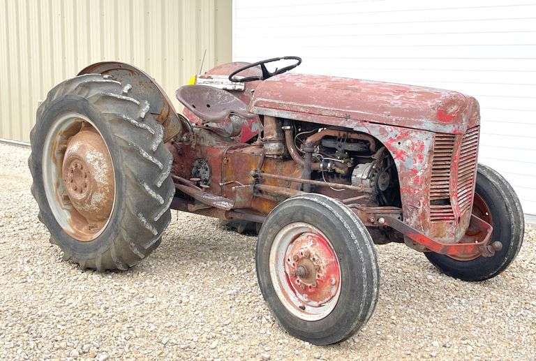 Ferguson TO-20 tractor