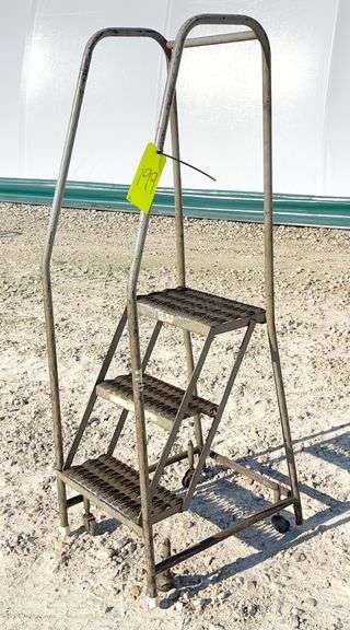 31" rolling steel utility stairs