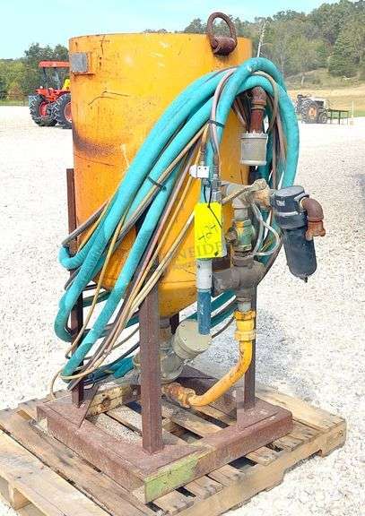 Large Clemco sand blaster