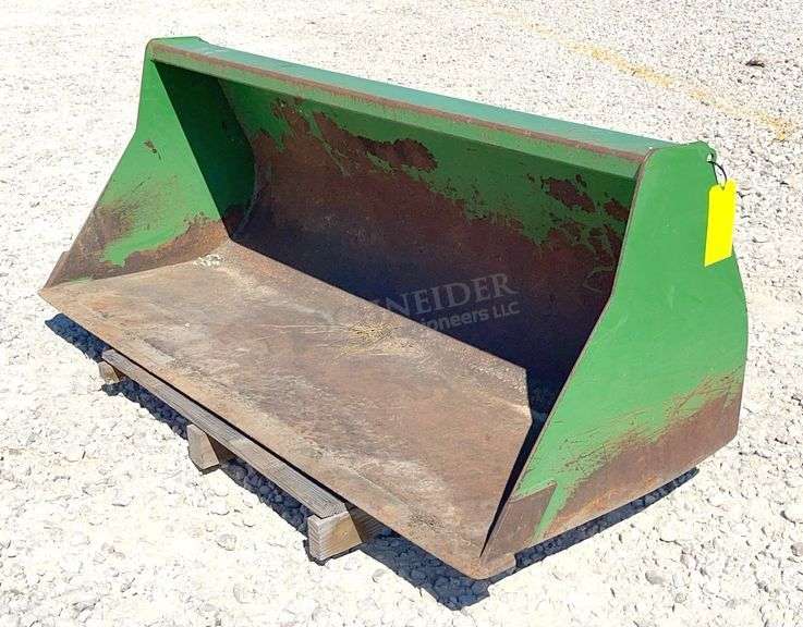 John Deere 74" bucket w/ global style quick attach