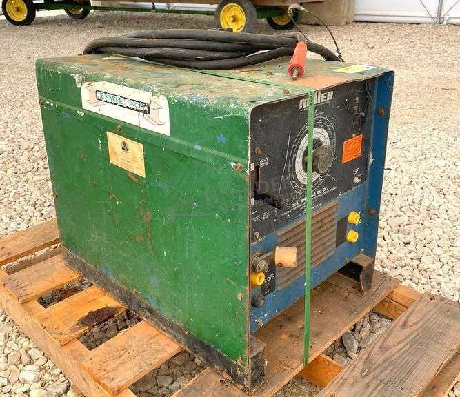 Miller Dialarc 250 AC/DC welder