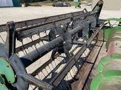 John Deere 213 13' grain head