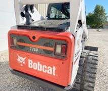 2016 Bobcat T750 skid steer loader