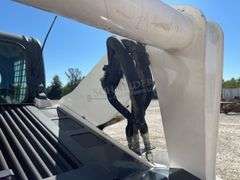 2016 Bobcat T750 skid steer loader