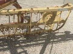 New Holland 256 side delivery hay rake