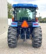 New Holland TC45DA 4x4 tractor w/ loader