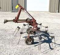 Hesston 3710 2 basket 3-pt. tedder