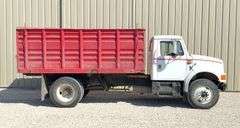 1991 International 4900 grain truck