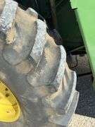 John Deere 4425 combine