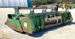 John Deere 213 13' grain head
