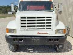 1991 International 4900 grain truck