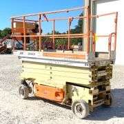 JLG 2646ES electric scissor lift