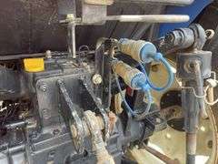 New Holland TC45DA 4x4 tractor w/ loader