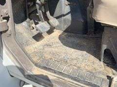 1991 International 4900 grain truck