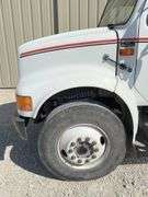 1991 International 4900 grain truck