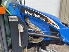 New Holland TC45DA 4x4 tractor w/ loader