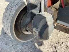 JLG 2646ES electric scissor lift