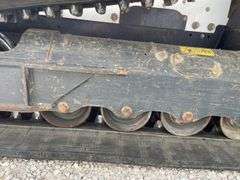 2016 Bobcat T750 skid steer loader