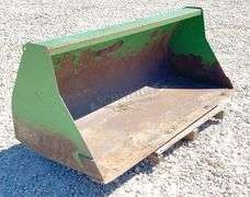 John Deere 74" bucket w/ global style quick attach