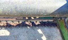 John Deere 213 13' grain head