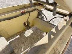 JLG 2646ES electric scissor lift