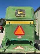 John Deere 4425 combine