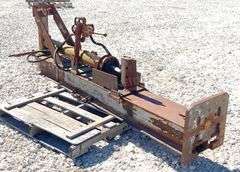 Homemade hydraulic log splitter
