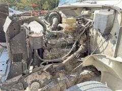 1991 International 4900 grain truck