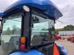 New Holland TC45DA 4x4 tractor w/ loader