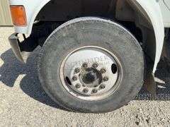 1991 International 4900 grain truck