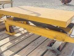 2- Wesco 20"x33" hydraulic lift carts