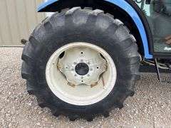 New Holland TC45DA 4x4 tractor w/ loader