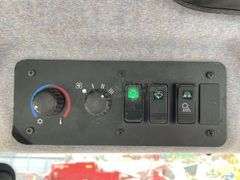 New Holland TC45DA 4x4 tractor w/ loader