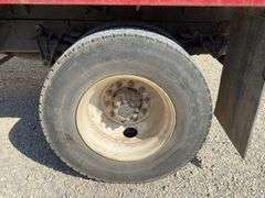 1991 International 4900 grain truck