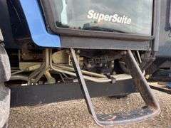 New Holland TC45DA 4x4 tractor w/ loader