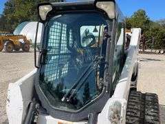 2016 Bobcat T750 skid steer loader