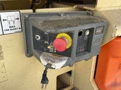 JLG 2646ES electric scissor lift