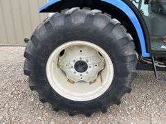 New Holland TC45DA 4x4 tractor w/ loader