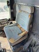 John Deere 4425 combine