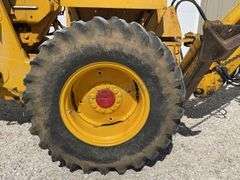 Case 480B backhoe loader