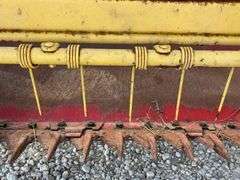 New Holland 472 7' mower conditioner