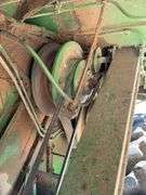 John Deere 4425 combine